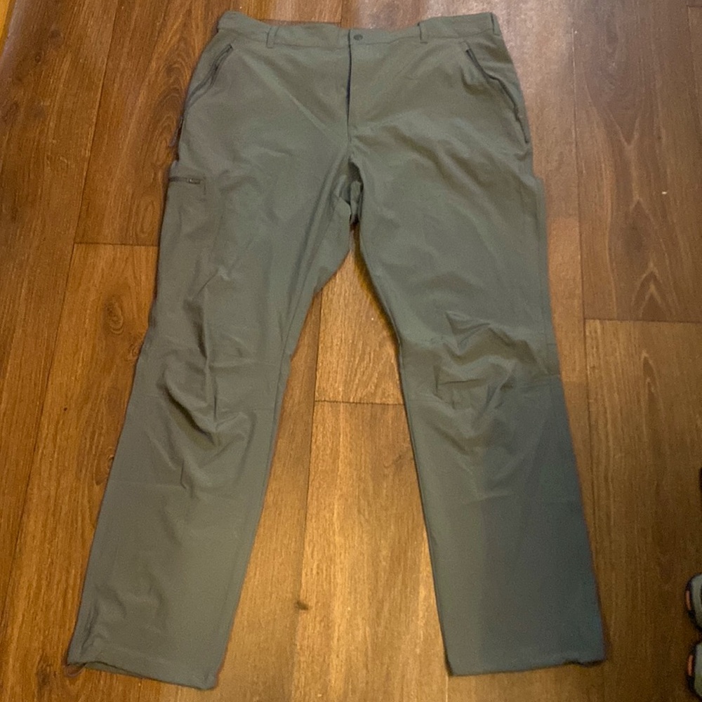 Columbia Men’s Pants NWOT Gray